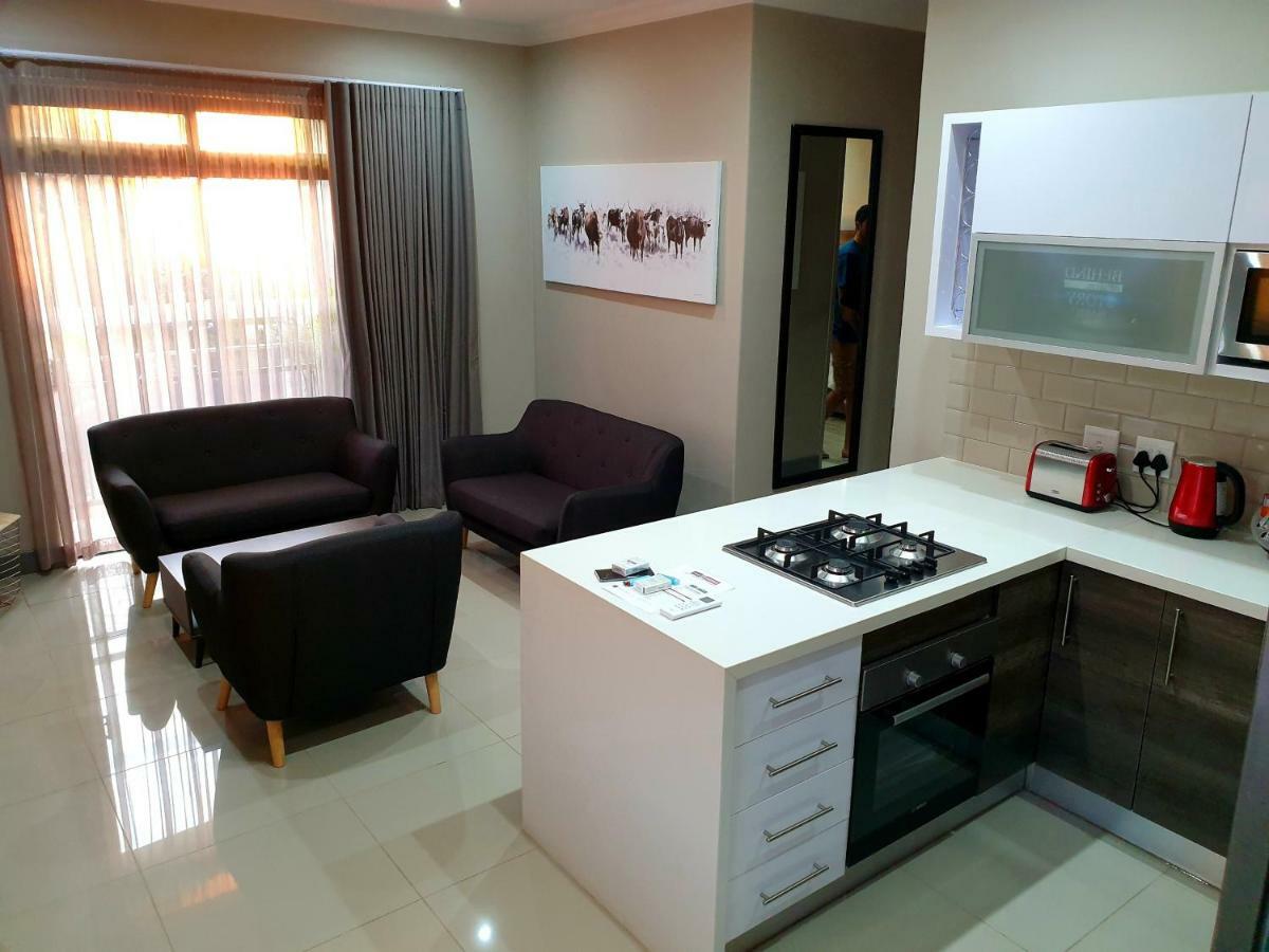 Hotel At Hatfield Apartments Pretoria-Noord Exterior foto